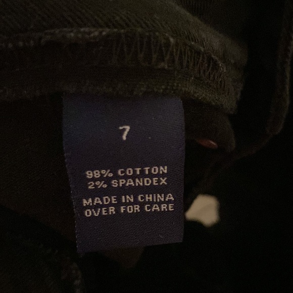 Reign Black Jean Shorts - Picture 4 of 4